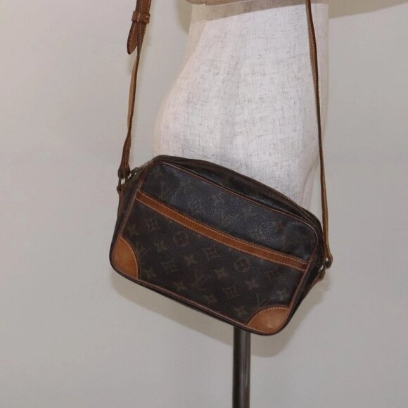 LOUIS VUITTON Monogram Trocadero 23 Shoulder Bag M51276 LV Auth 134476 - Picture 14 of 16